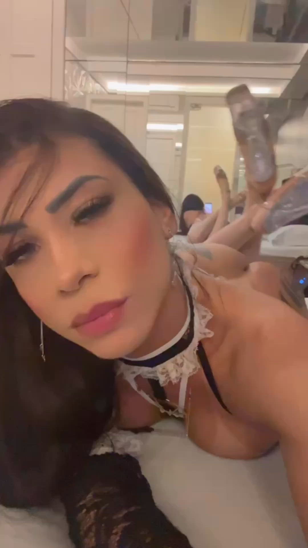 Vídeo Myrella Bela, Vitória ES - Professora de iniciantes - Clique para assistir