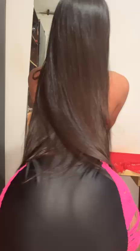 Vídeo Myrella Bela, Vitória ES - Professora de iniciantes - Clique para assistir