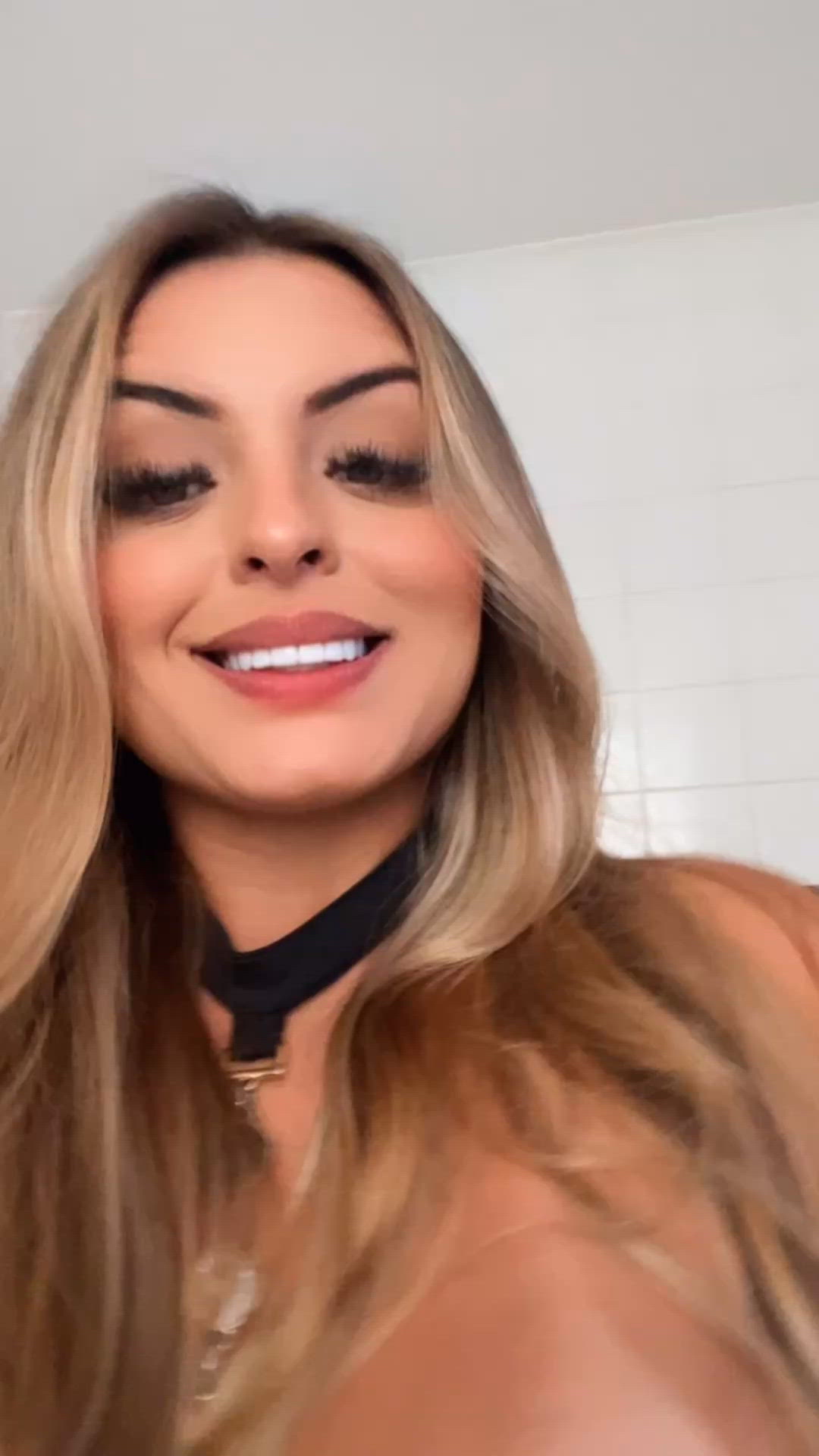 Vídeo Nina Oliveira, Vitória ES - Rainha do boquete