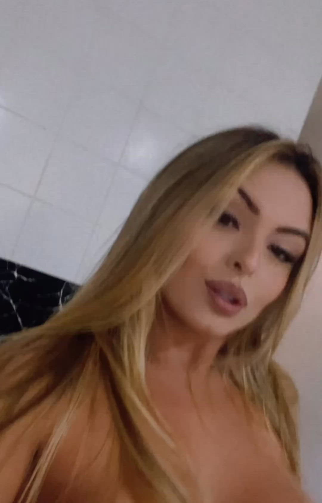 Vídeo Nina Oliveira, Vitória ES - Rainha do boquete