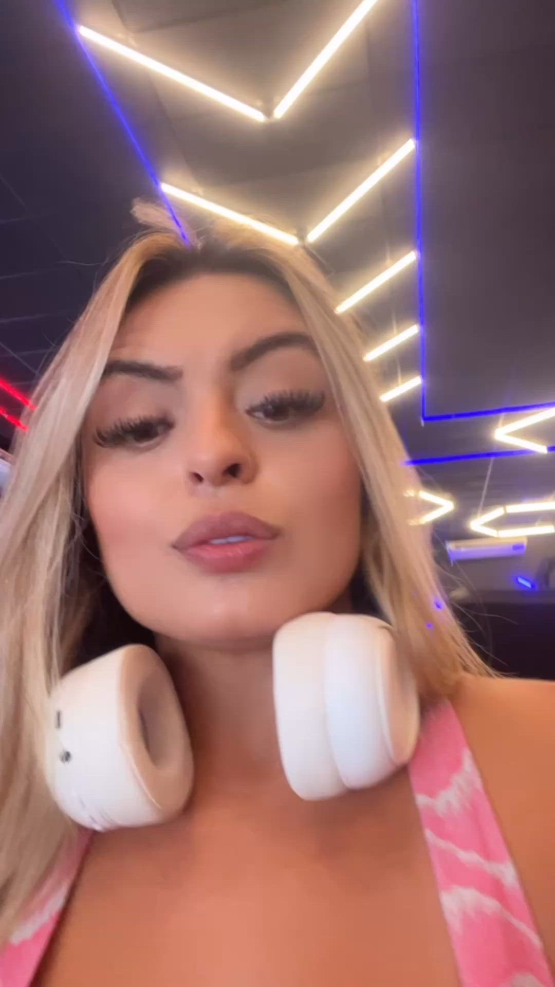 Vídeo Nina Oliveira, Vitória ES - Rainha do boquete