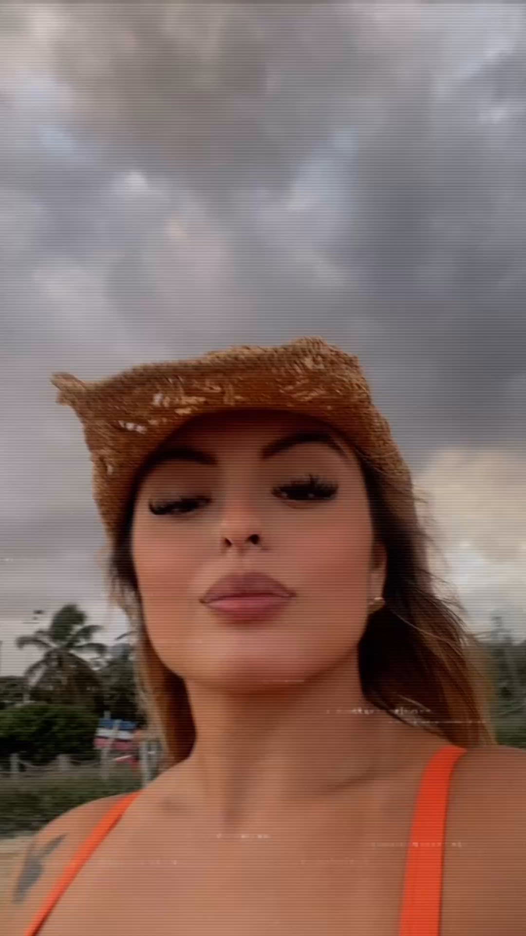 Vídeo Nina Oliveira, Vitória ES - Rainha do boquete