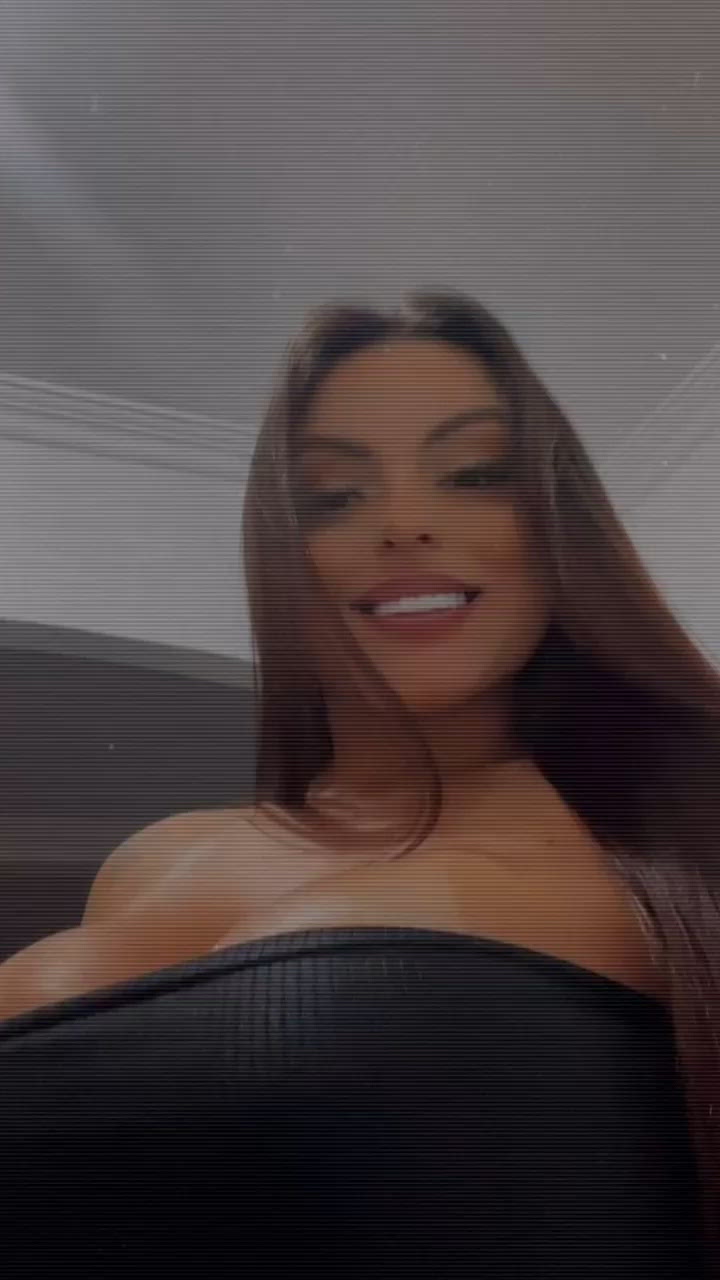 Vídeo Nina Oliveira, Vitória ES - Rainha do boquete