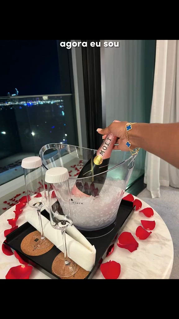 Vídeo Nycoli Ferrari, Vila Velha ES - Acompanhante de luxo