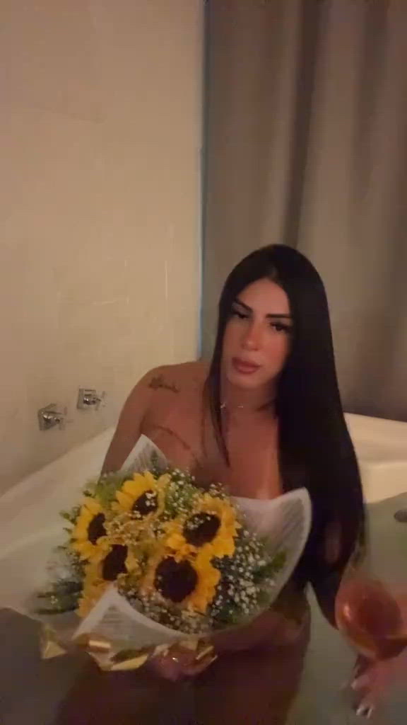 Vídeo Nycoli Ferrari, Vila Velha ES - Acompanhante de luxo
