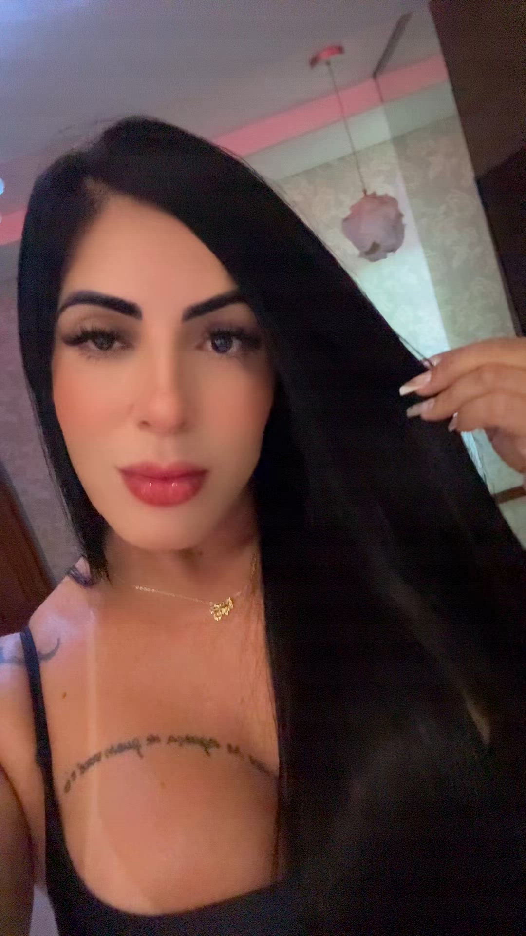 Vídeo Nycoli Ferrari, Vila Velha ES - Acompanhante de luxo - Clique para assistir