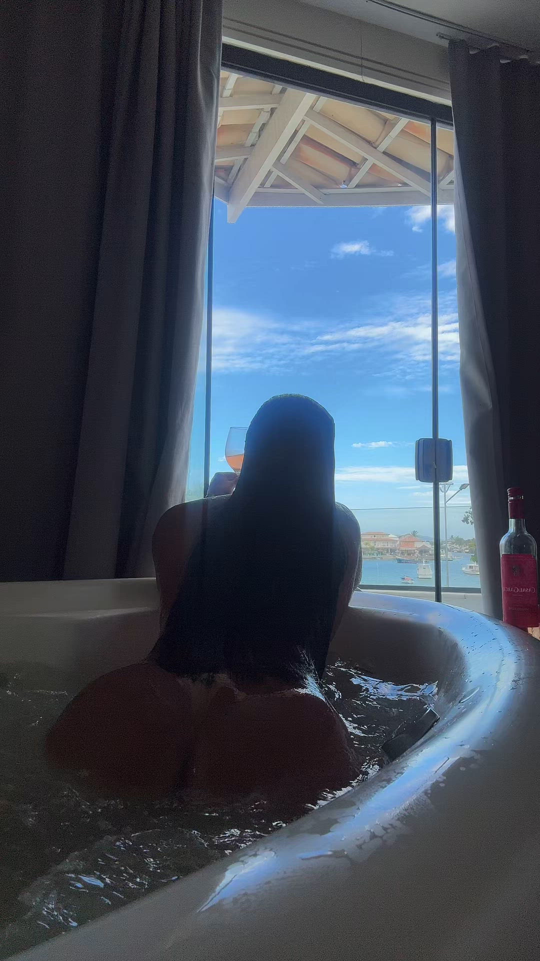 Vídeo Nycoli Ferrari, Vitória ES - Acompanhante de luxo - Clique para assistir