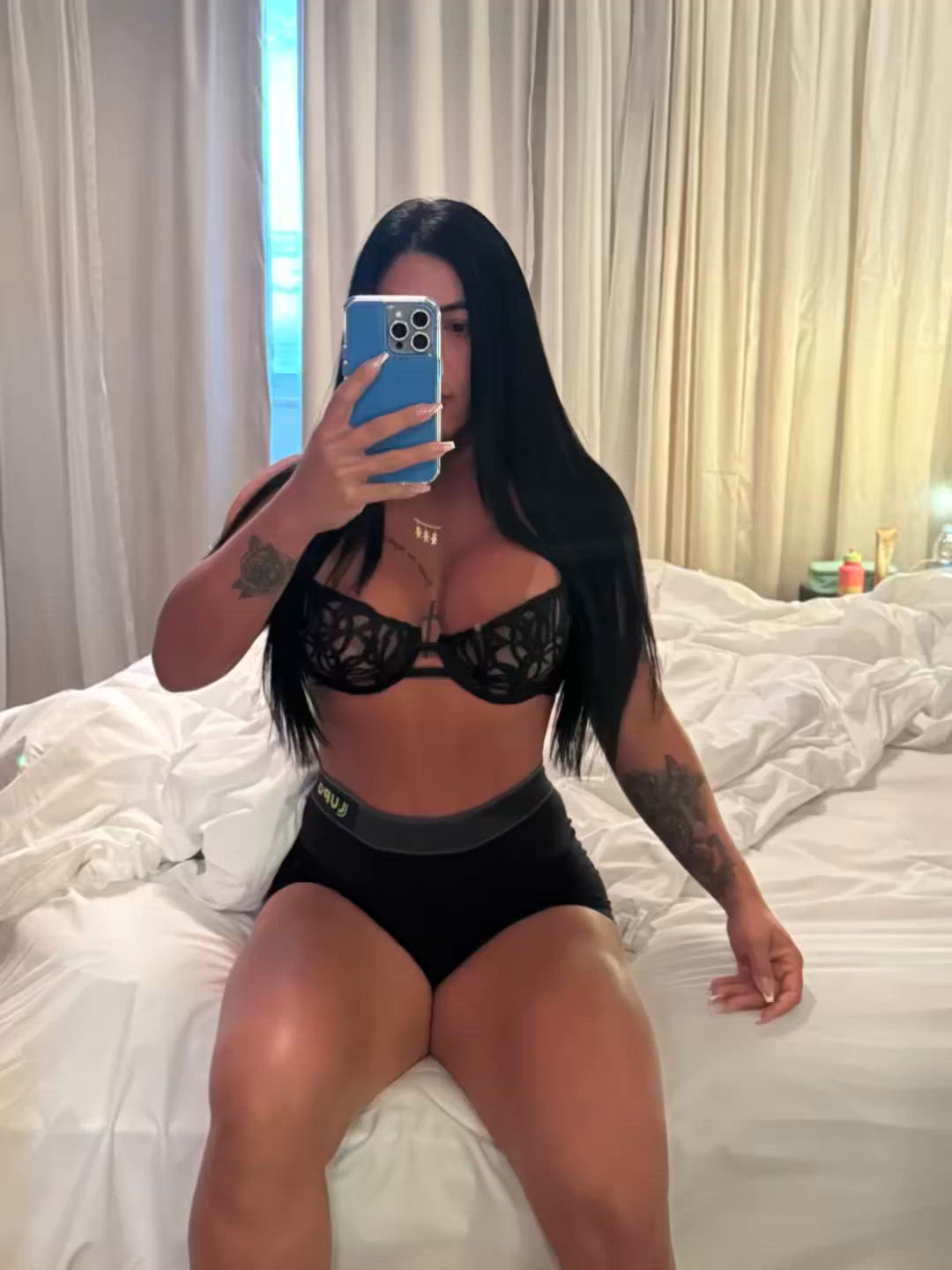 Vídeo Nycoli Ferrari, Vitória ES - Acompanhante de luxo - Clique para assistir