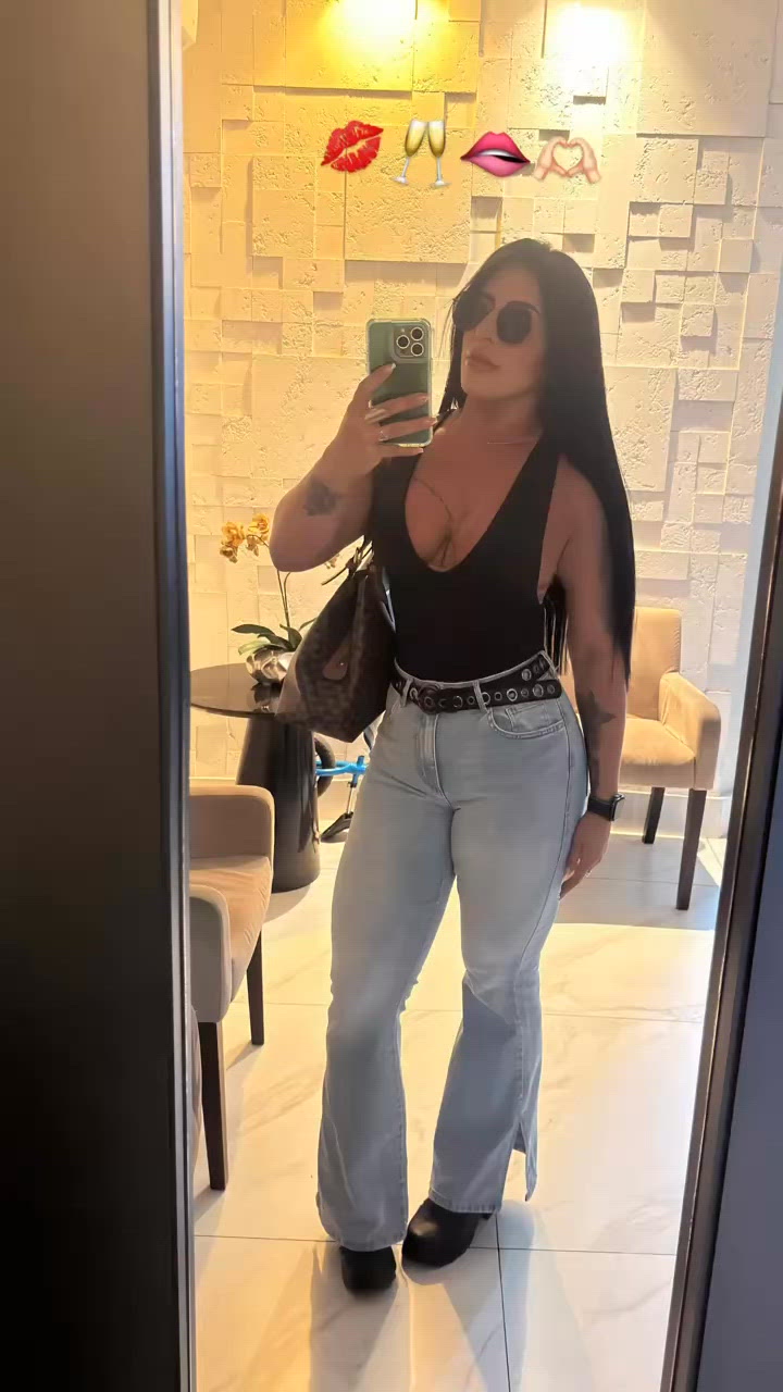 Vídeo Nycoli Ferrari, Vitória ES - Acompanhante de luxo - Clique para assistir