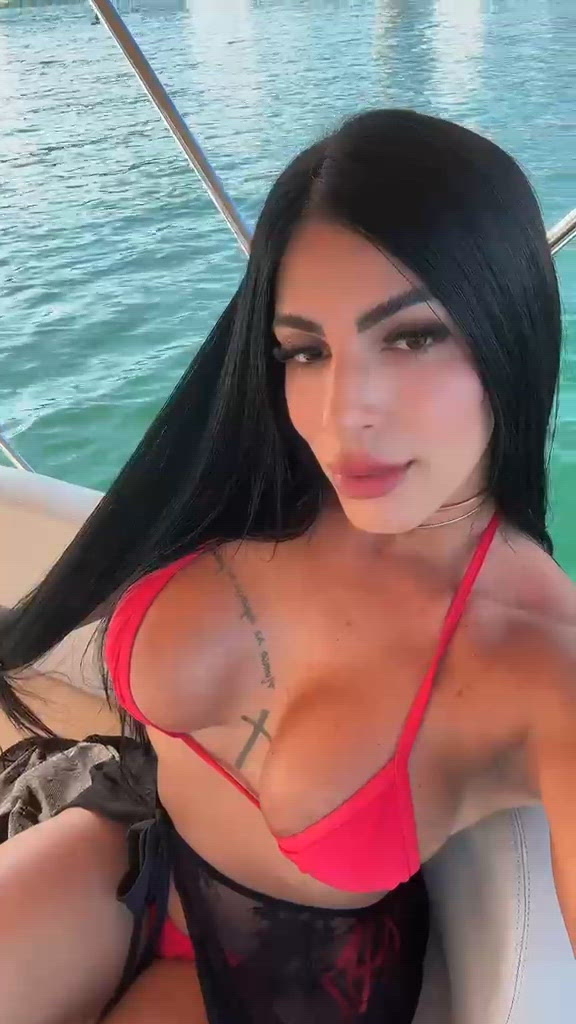 Vídeo Nycoli Ferrari, Vitória ES - Acompanhante de luxo - Clique para assistir