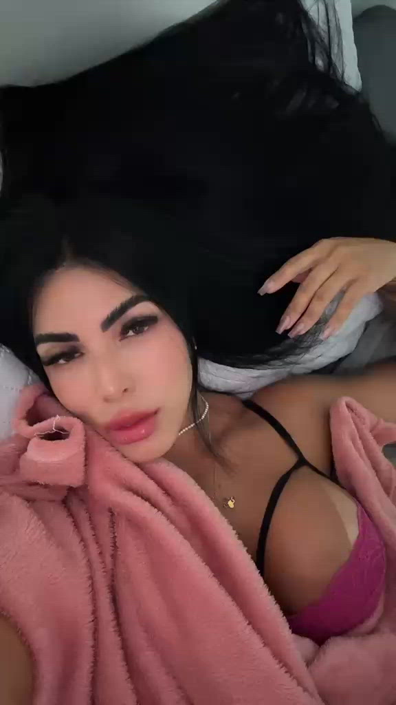 Vídeo Nycoli Ferrari, Vitória ES - Acompanhante de luxo - Clique para assistir