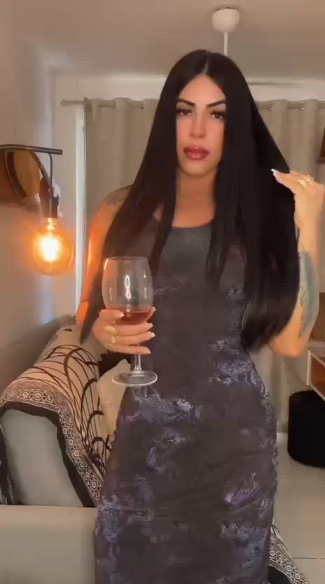Vídeo Nycoli Ferrari, Vitória ES - Acompanhante de luxo