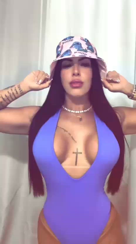 Vídeo Nycoli Ferrari, Vitória ES - Acompanhante de luxo