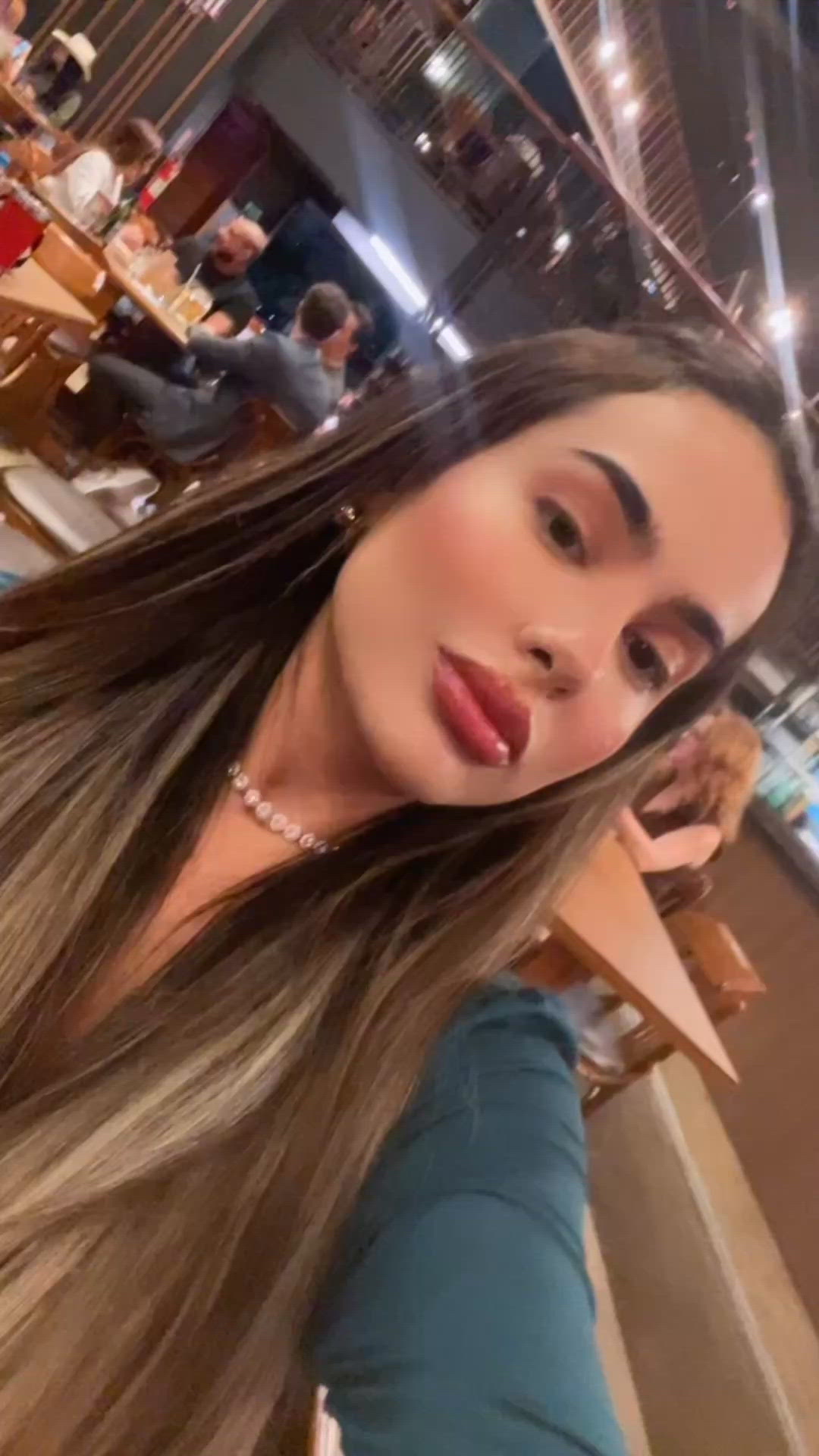 Vídeo Paola, Vitória ES - Cia de alto nível - Clique para assistir