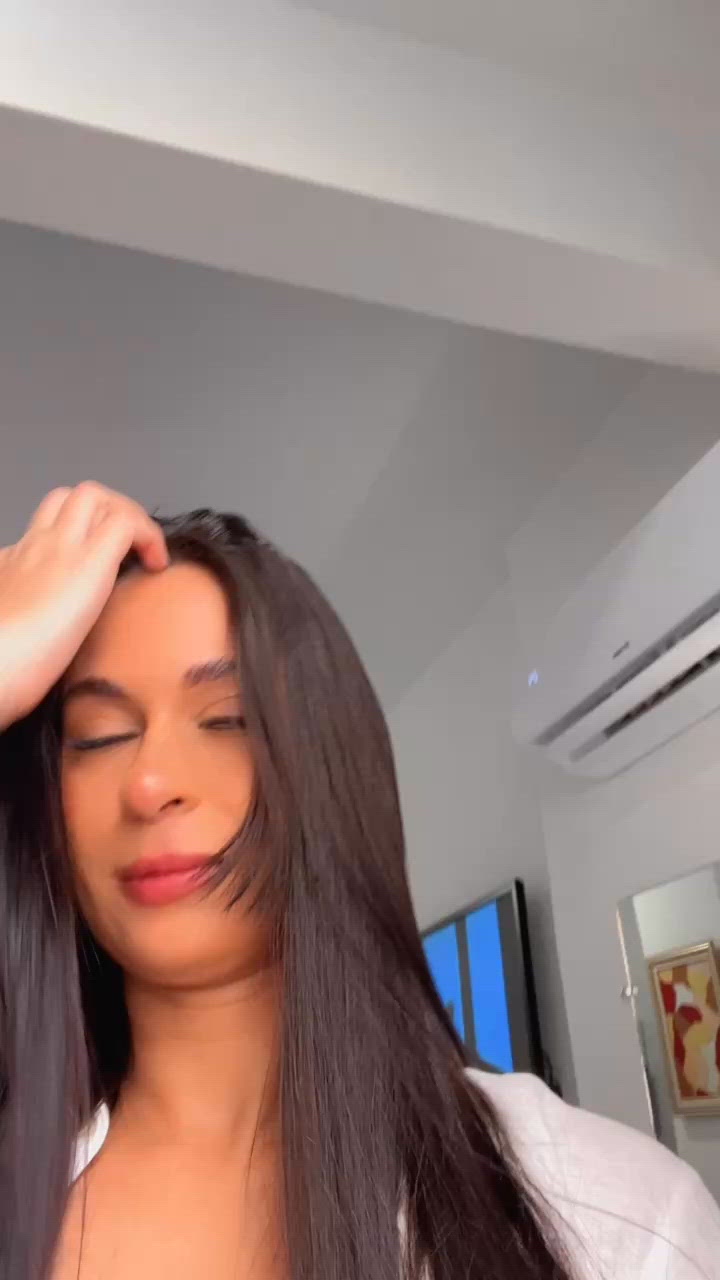 Vídeo Pietra Beloni, Vitória ES - Natural - Clique para assistir