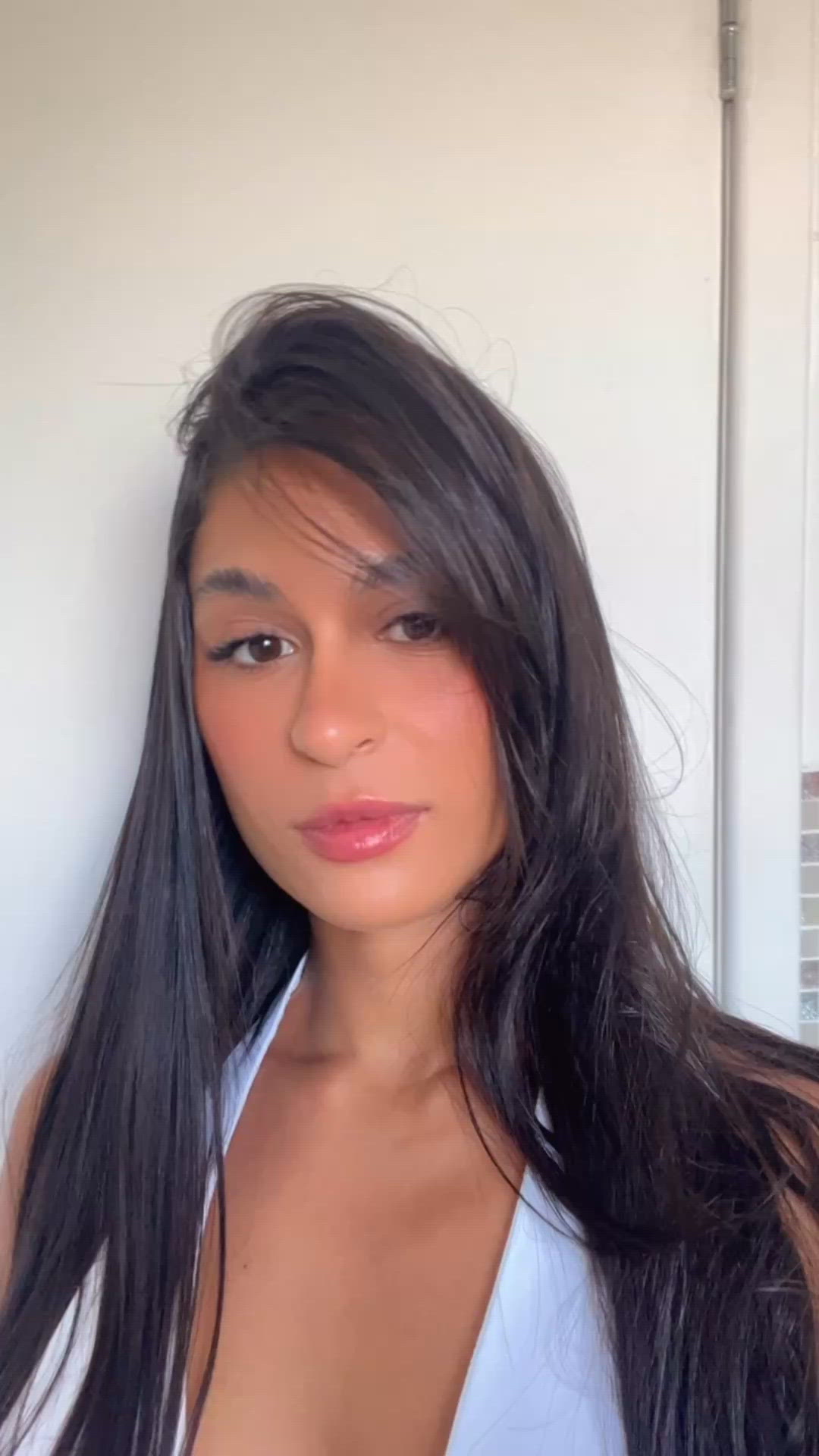 Vídeo Pietra Beloni, Cachoeiro de Itapemirim ES - Natural - Clique para assistir