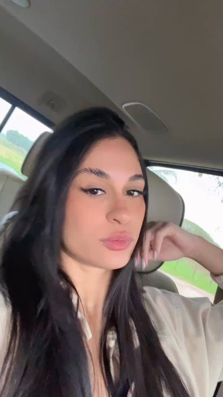 Vídeo Pietra Beloni, Cachoeiro de Itapemirim ES - Novinha - Clique para assistir