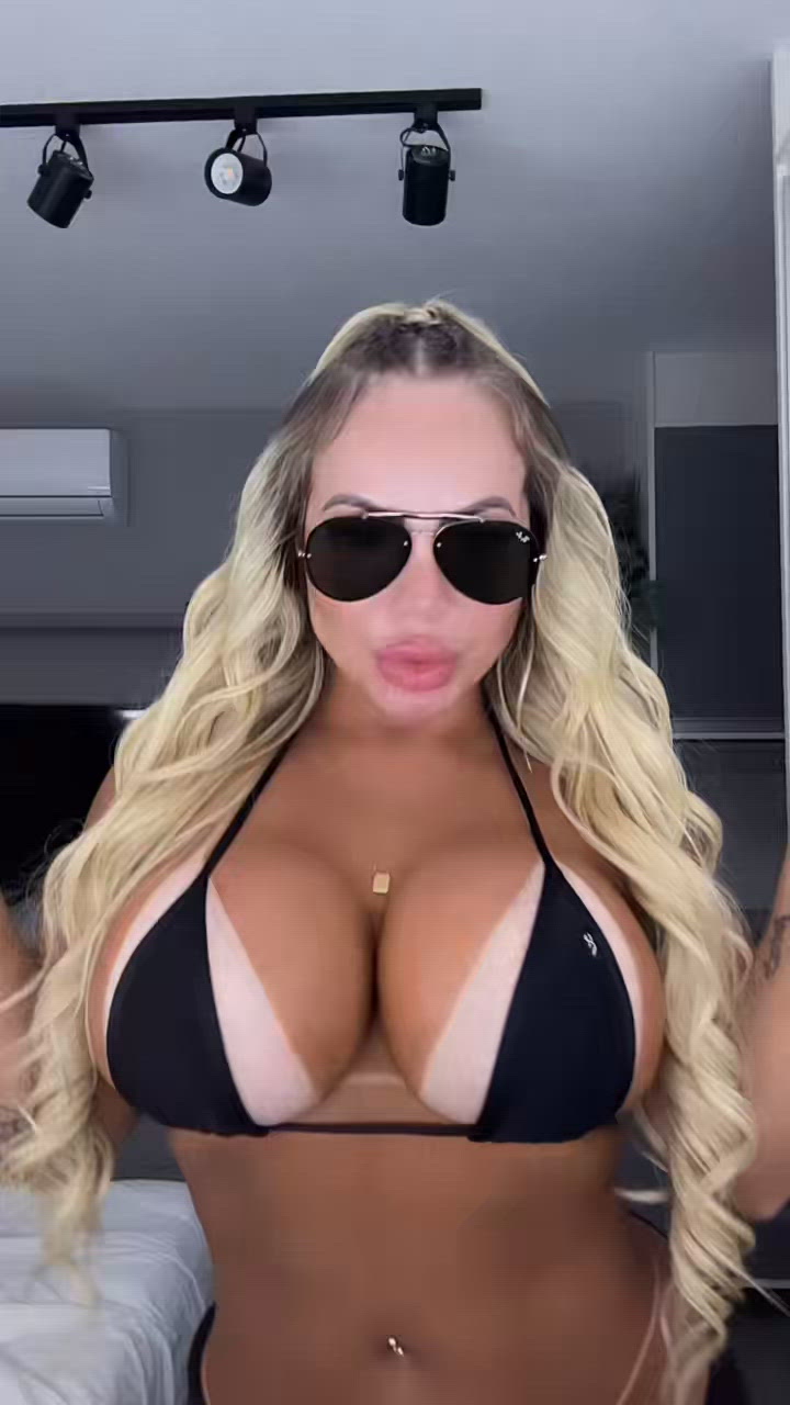 Vídeo Sabrina Rabanne, Vitória ES - Delícia de Rabanne