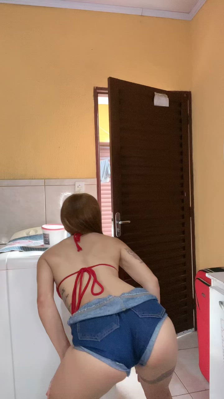 Vídeo Saiury Monasco, Vitória ES - Ruivinha de olhos verdes e bem apertadinha
