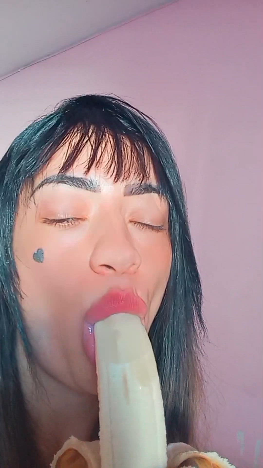 Vídeo Serena Bardot, Vitória ES - Carioca de luxo, puro charme, delírio e sensação - Clique para assistir