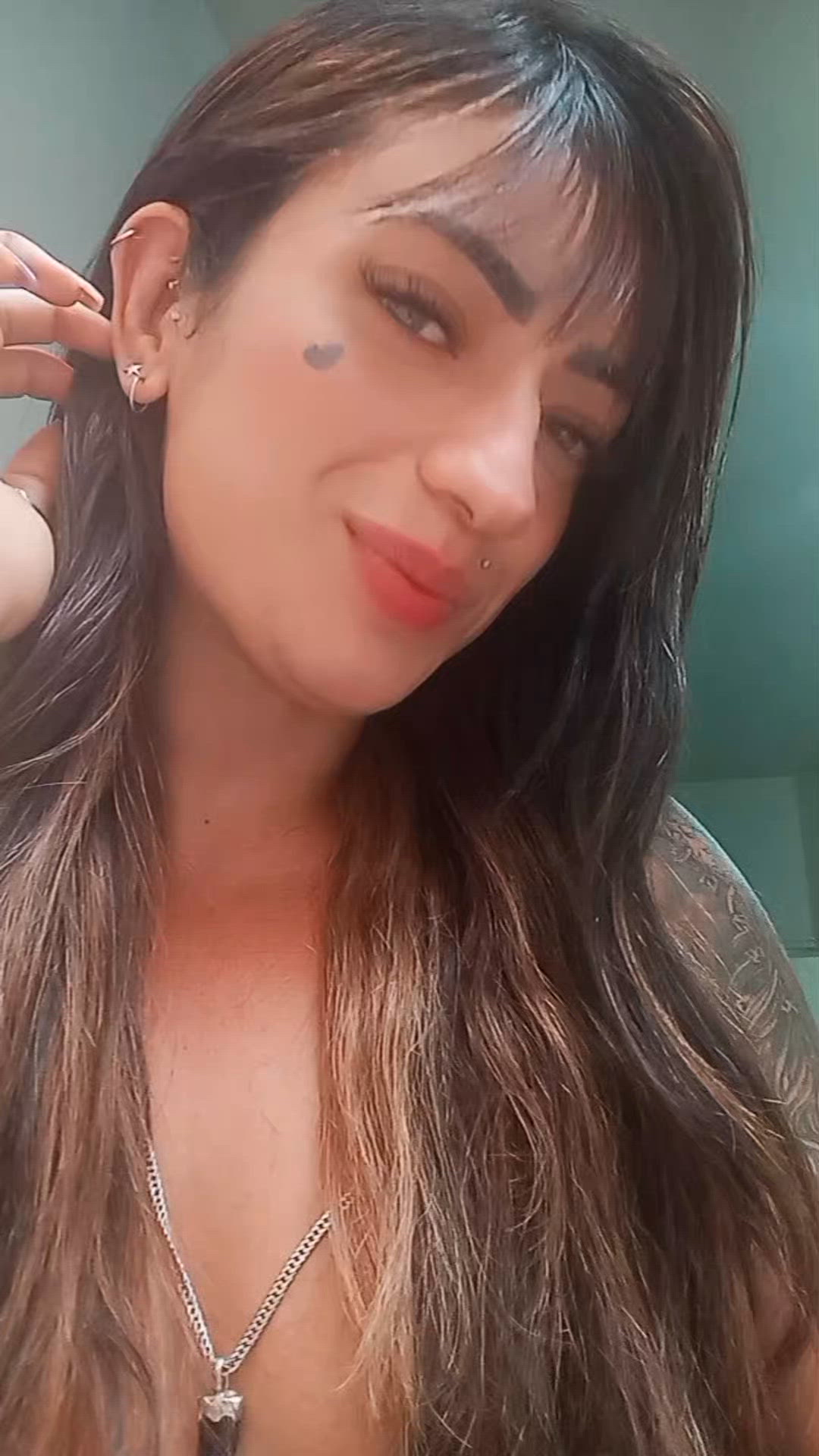 Vídeo Serena Bardot, São Mateus ES - Carioca de luxo, puro charme, delírio e sensação - Clique para assistir