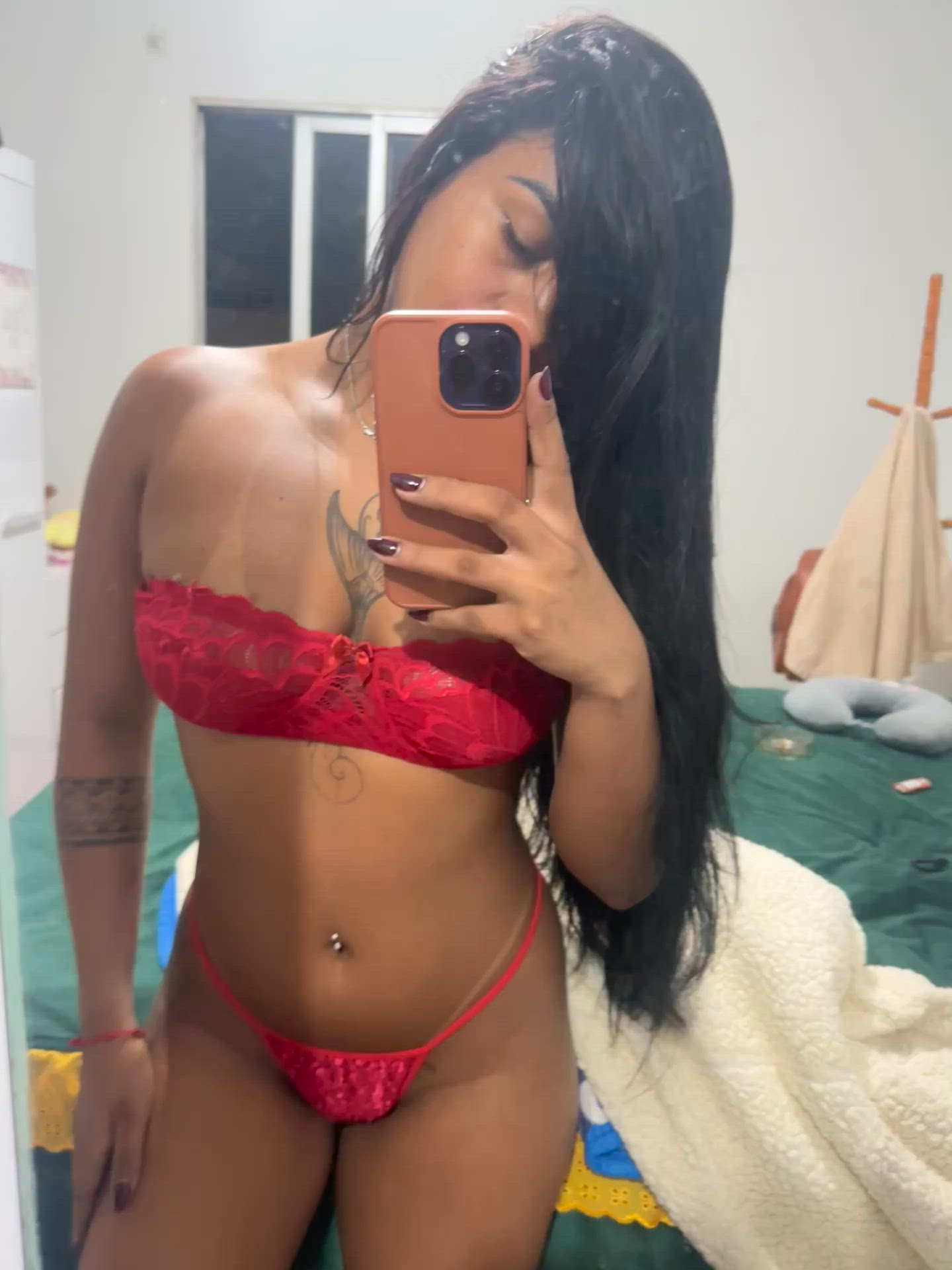 Vídeo Sereya Lima, Vitória ES - Estilo namoradinha - Clique para assistir