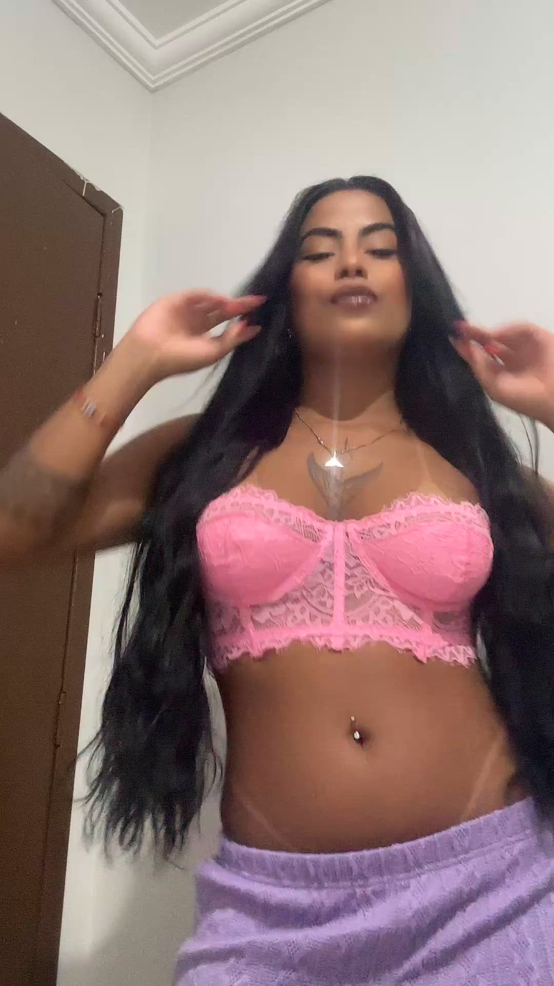 Vídeo Sereya Lima, Vitória ES - Estilo namoradinha - Clique para assistir