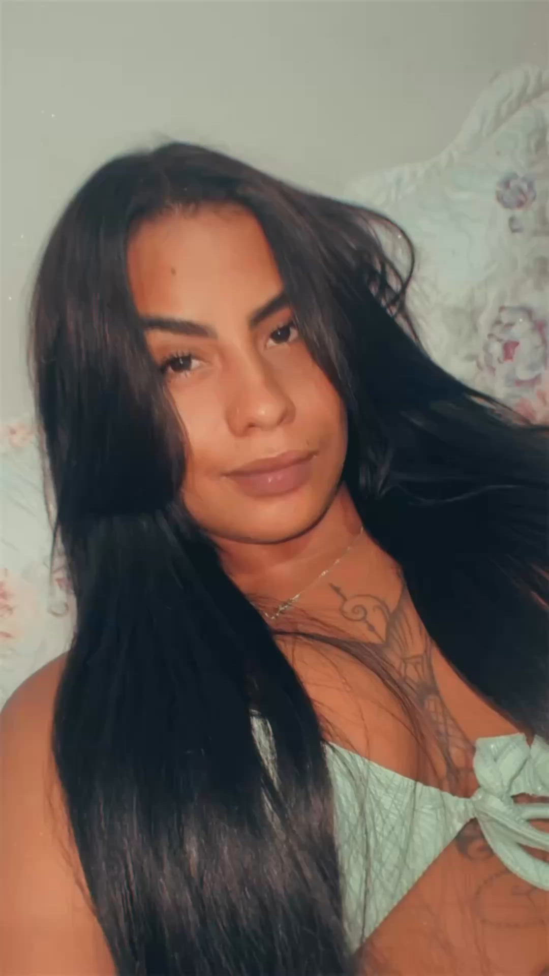 Vídeo Sereya Lima, Vitória ES - Estilo namoradinha - Clique para assistir