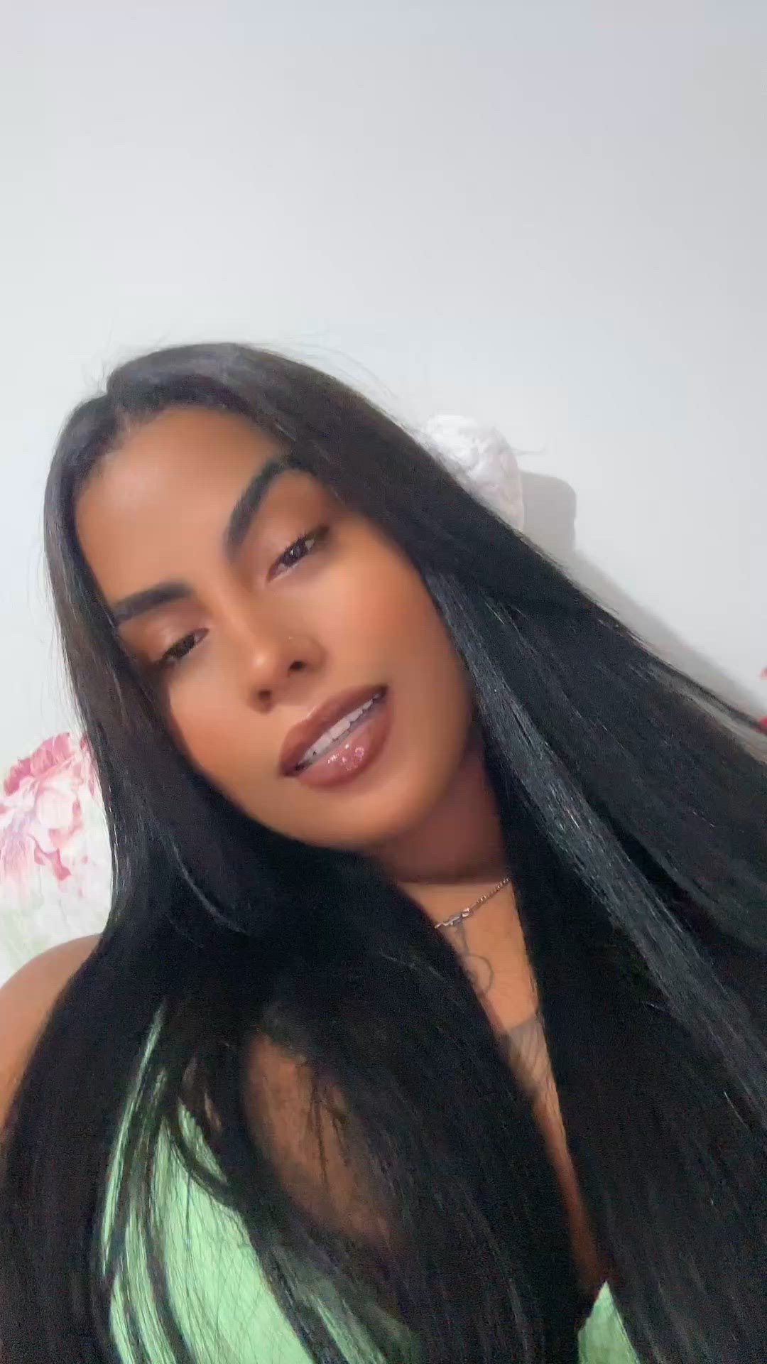 Vídeo Sereya Lima, Vitória ES - Estilo namoradinha - Clique para assistir