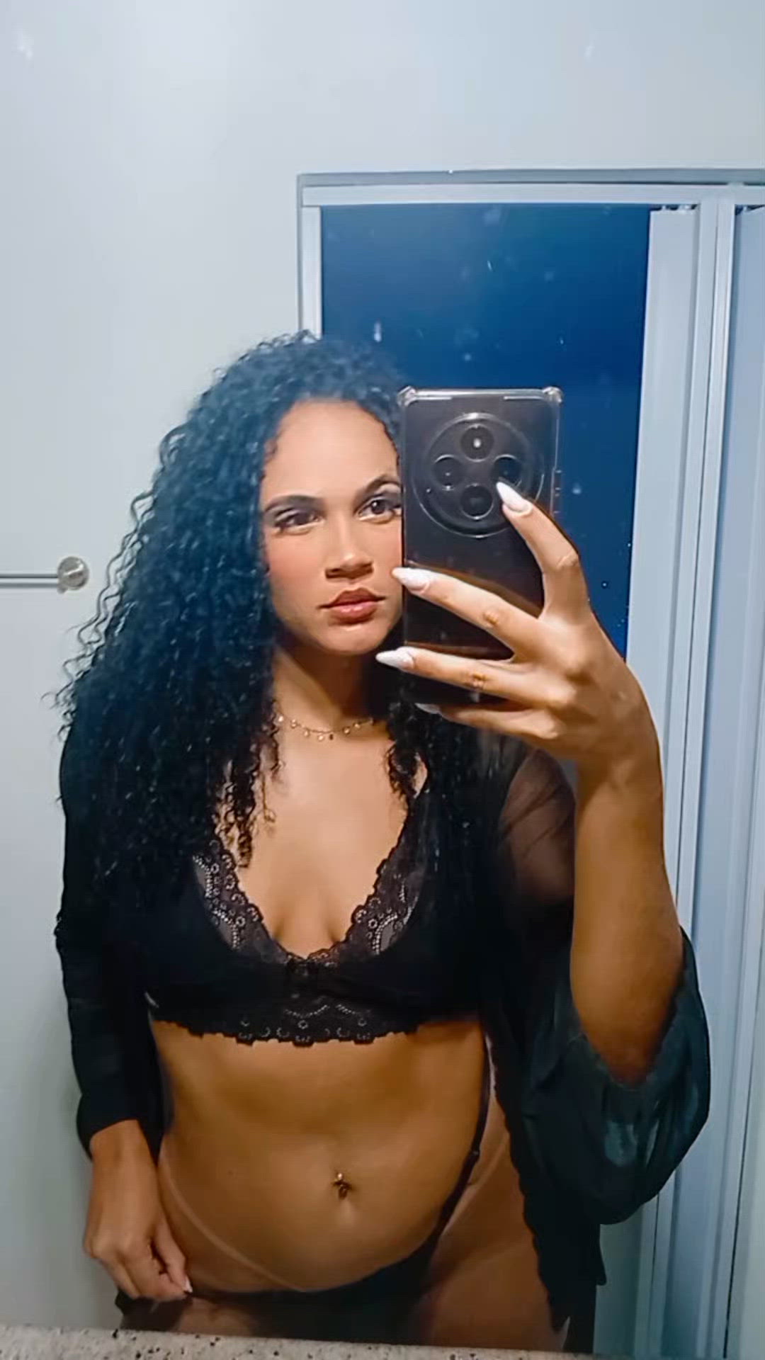 Vídeo Valentina Ravelli, Castelo ES - Morena de alto padrão - Clique para assistir