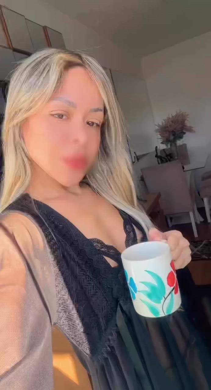 Vídeo Yara, Vitória ES - Disponível - Clique para assistir