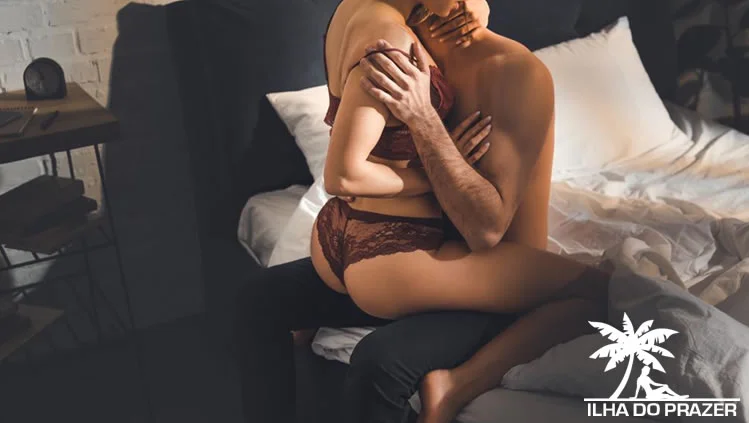 Melhores posições sexuais para pênis grandes e pequenos: encontre o prazer que combina com você