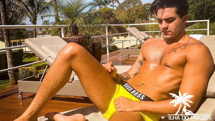 Luan Santana revela que já contratou acompanhantes